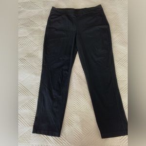 Women’s black ankle pants with stretchy waist band sz 12